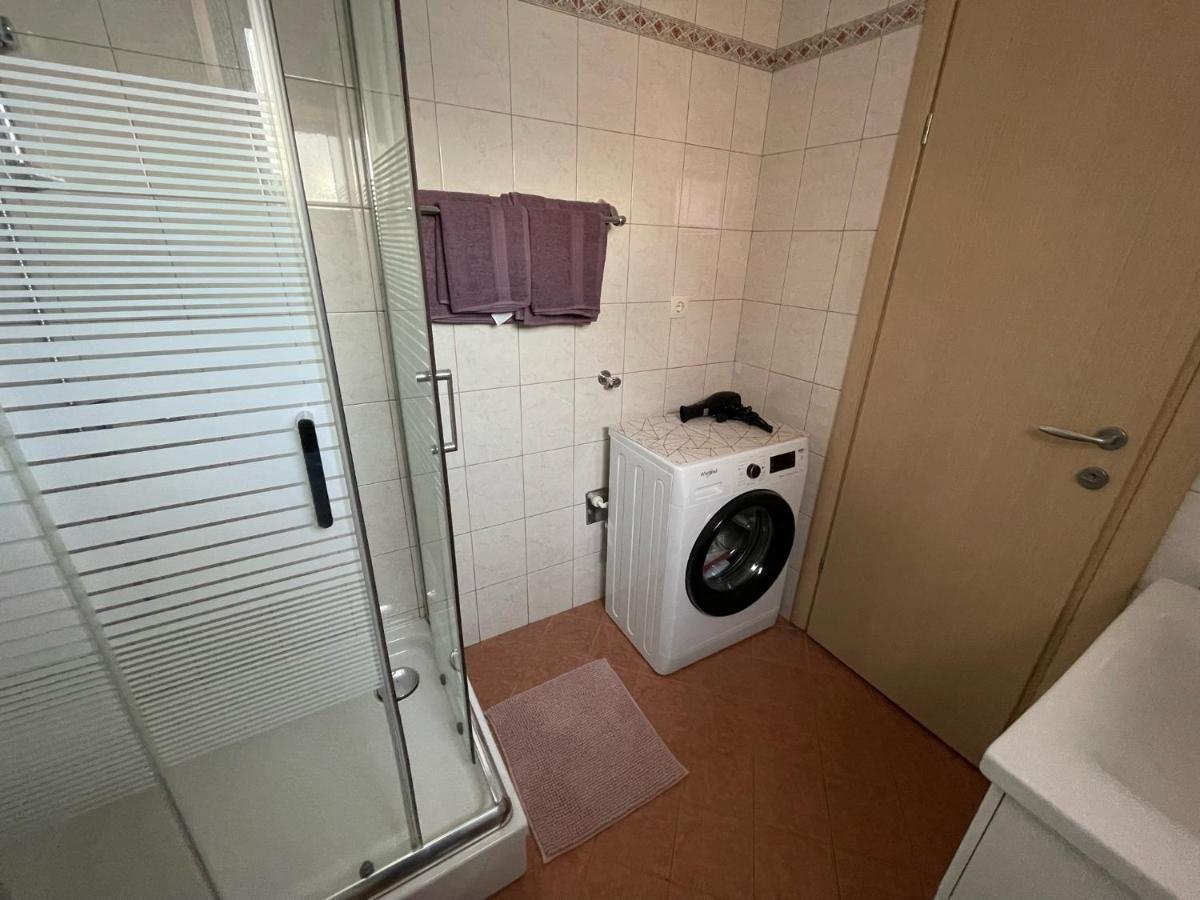 Apartments Elvira Krk Town Extérieur photo