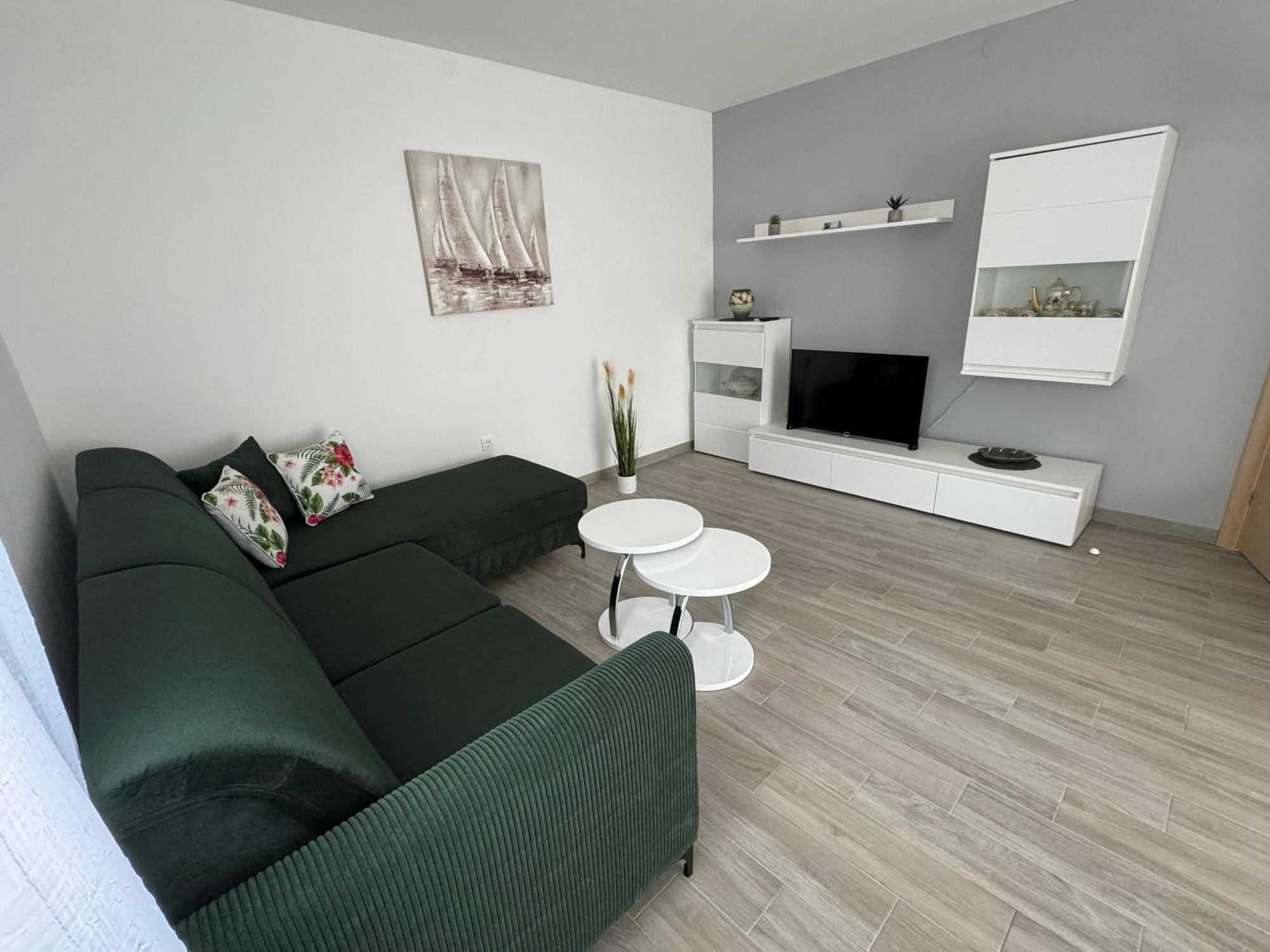 Apartments Elvira Krk Town Extérieur photo
